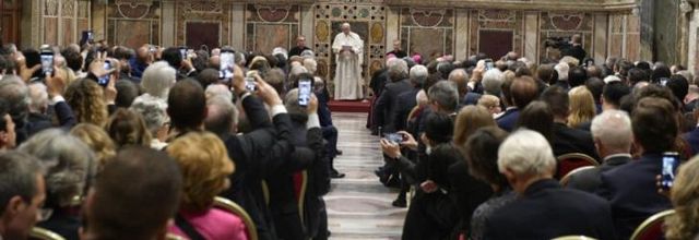 Ecologie : le pape appelle à « ne laisser personne en marge de la vie »