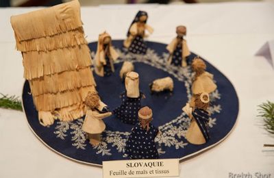 La Baule - Chapelle Sainte-Anne : Une crèche de Noël slovaque