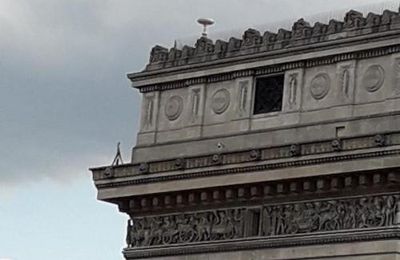 Préparatifs du défilé aérien pour le 14 juillet