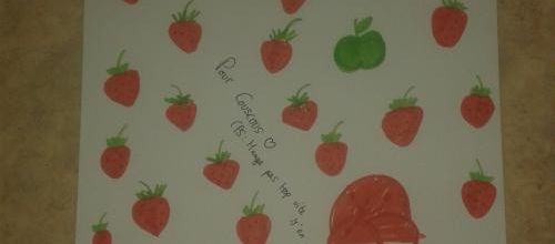 Des fraises ! Et une pomme sortie de nul part >.>