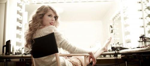 ...^^ Miss Taylor (^^)