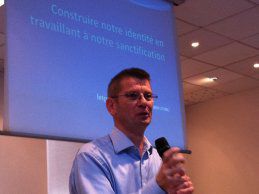 Relation et différenciation : deux clés pour se construire