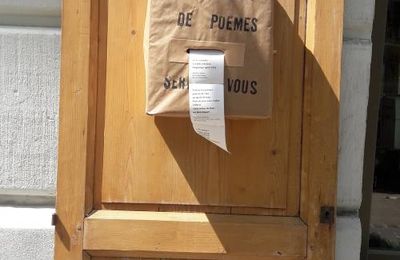 Un distributeur de poèmes