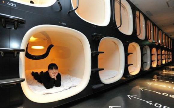 Les "hôtels capsules" au Japon.