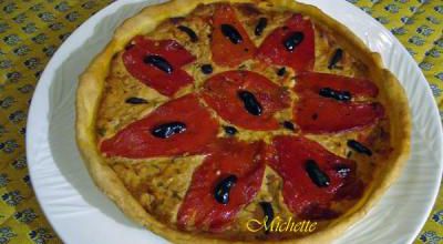 Tarte aux piquillos, chèvre frais et thon