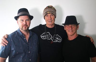 BB & the Bullets reprend les Beatles sur l'album High Tide