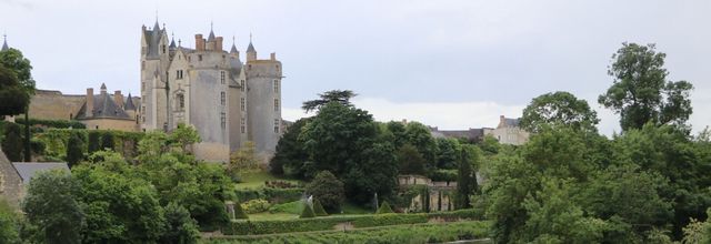 MONTREUIL-BELLAY (49)