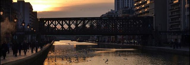 Coucher de soleil sur le Canal de l'Ourcq -  (Paris 19ème)