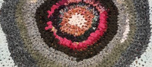 Grand tapis rond en traphilo