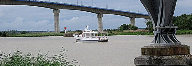 En passant sous... les ponts de Martrou