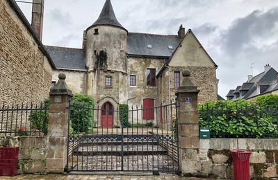 Dans les rues d'Antrain (35)