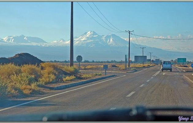 17/03/2022 : une très longue balade de la journée nous attend (plus de 300 km), de San Pedro de Atacama à la Laguna Tuyajto (4060 m) - Chili