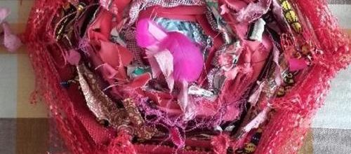 Un entrelac de rouges