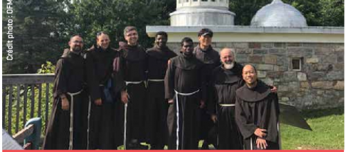 SUR LES PAS DES PREMIERS FRANCISCAINS  AU CANADA - Revue Missions des Franciscains