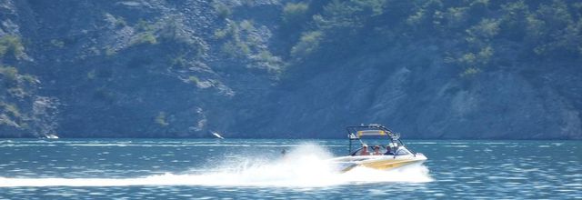 sur le lac à La Bréole