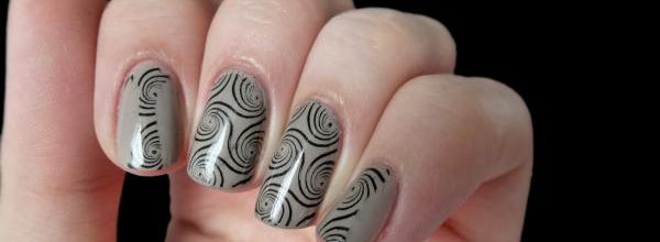Nail Art psychédélique + vidéo