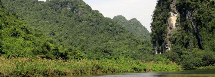 Complexe paysager de Trang An, grottes et temple Khong