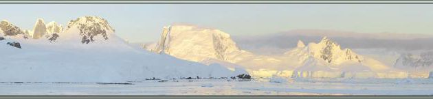 Panoramas au lever du soleil sur Wilhelmina Bay (zoom 200mm) - Péninsule Antarctique
