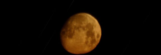 Le soleil a rendez-vous avec la lune ....