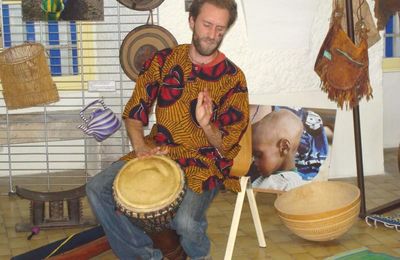 Emmanuel Gence et son tambour africain...