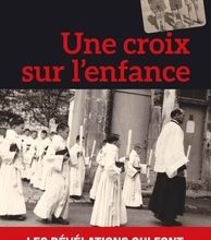 Téléchargement de livres sur iphone gratuitement Une croix sur l'enfance (French Edition) 9782490746019 par Jean-Pierre Sautreau