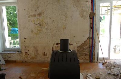 Adossement poele / Conduite d'eau SDB