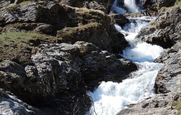 ma vidéo de la cascade de Holle à Gavarnie