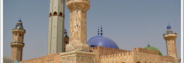LA GRANDE  MOSQUEE  DE  TOUBA                                                                     