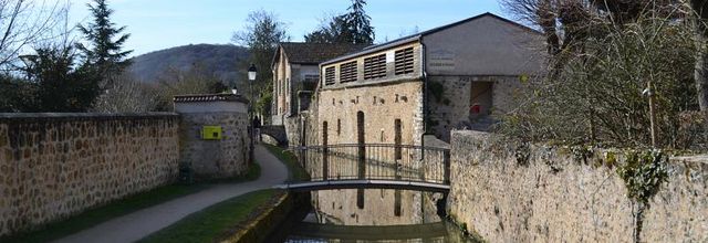 Ville de Chevreuse : Ancien séchoir à peaux (promenade des Petits Ponts)