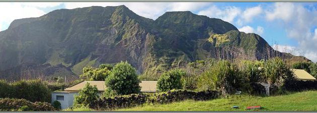 Notre première visite de la journée : rejoindre le sommet du "Volcan 1961" - Edinburgh of the Seven Seas - Tristan da Cunha