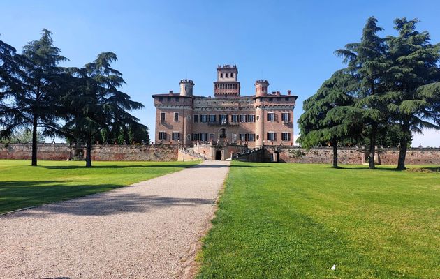 1 er mai 2025 Château de Chignolo Po PV Lombardia Italie