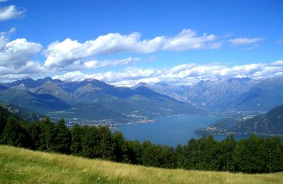Vue dominante vers le lac