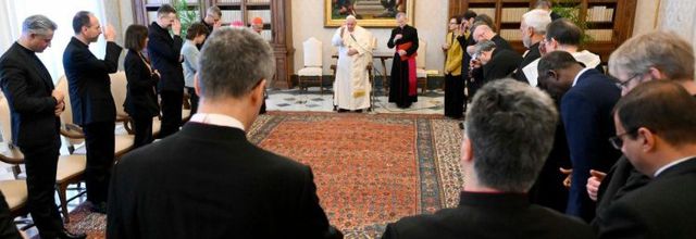 François: la douleur est un lieu de rencontre avec la compassion de Dieu - VA