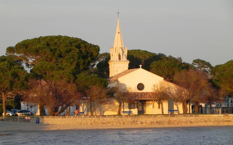 l'église à Andernos les Bains 