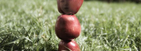 Ô, comme trois pommes