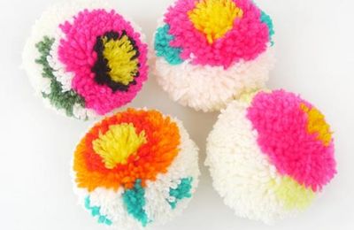 Pompons à motifs