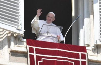 Angélus: le Pape François appelle à suivre Jésus en résistant au Tentateur - VA