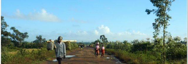  VIVRE  A  MADAGASCAR