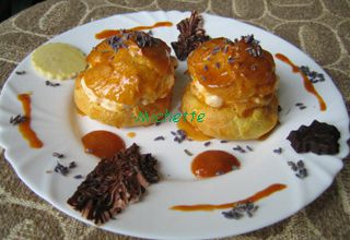 Choux sucrés à la mousse de chocolat blanc abricot lavande
