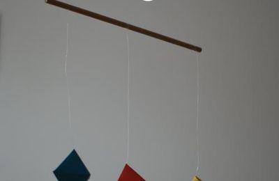 DIY Montessori - Le mobile des octaèdres