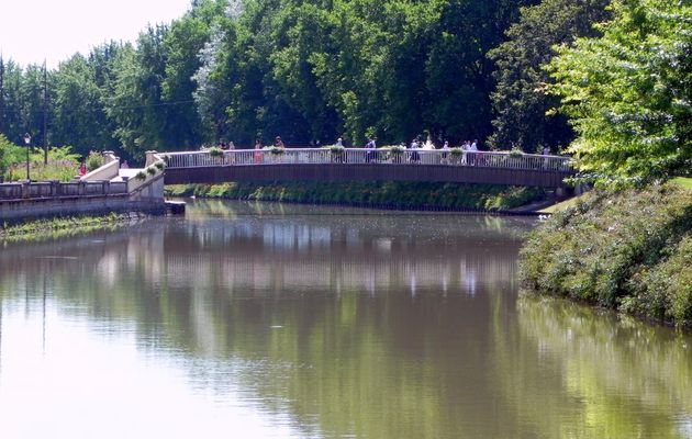 Reflet à Paray le Monial