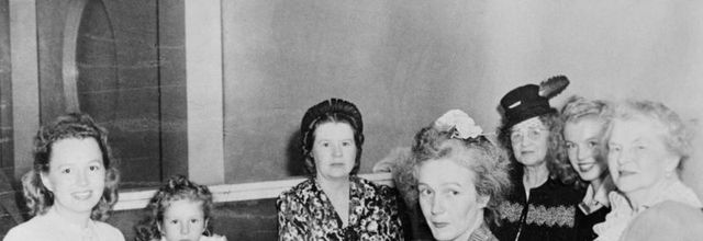 PHOTO MARILYN MONROE (en devenir) 1946