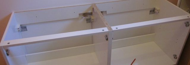 Pose du meuble double vasque de la salle de bain