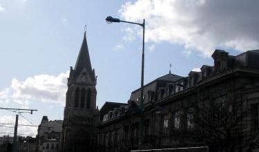 Jours tranquilles à Saint-Denis