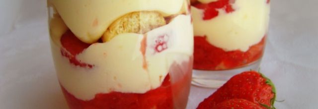 Tiramisus fraises & chocolat blanc