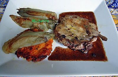 Caille marinée en crapaudine,  galette de carottes, endives, sauce sirupeuse