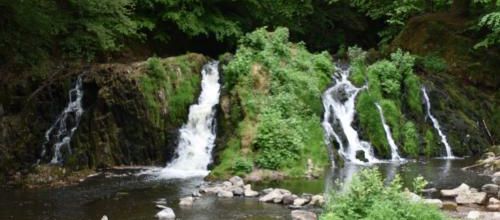 cascades
