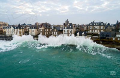 Aux bains de mer