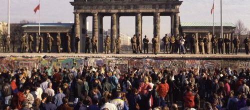 67% des allemands de l’ex RDA, et 56% d’allemands de l’Ouest considèrent la « réunification » comme un échec.
