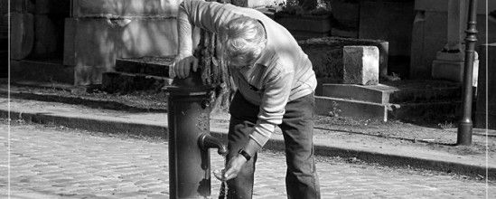 A la fontaine - Cimetière du Père Lachaise